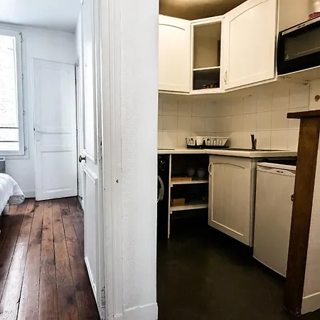 Lumineux Au Pied Du Sacre-coeur Apartman *